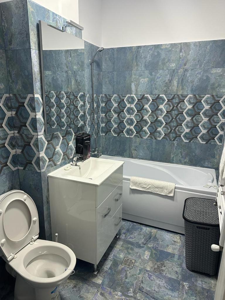 In Apart Hotel Bucarest Extérieur photo